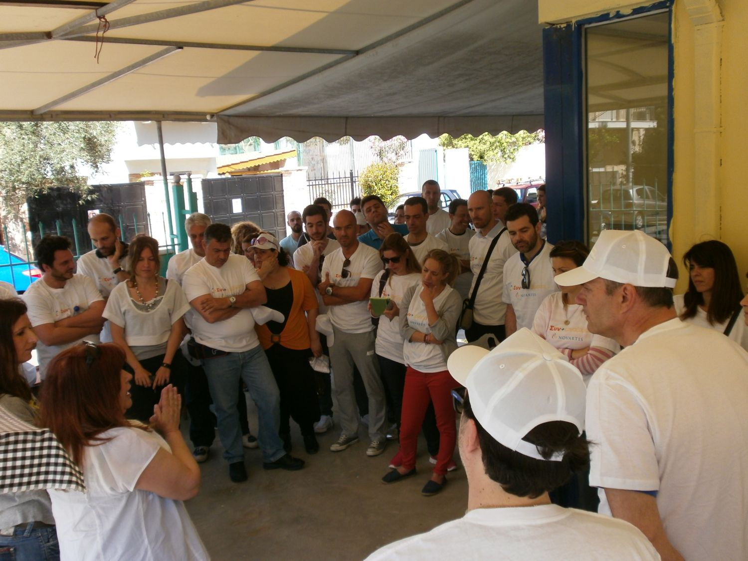 Η Πρόεδρος της Κ.Σ.Δ.Ε.Ο. ΕΔΡΑ καλωσορίζει τα στελέχη του Ομίλου Novartis