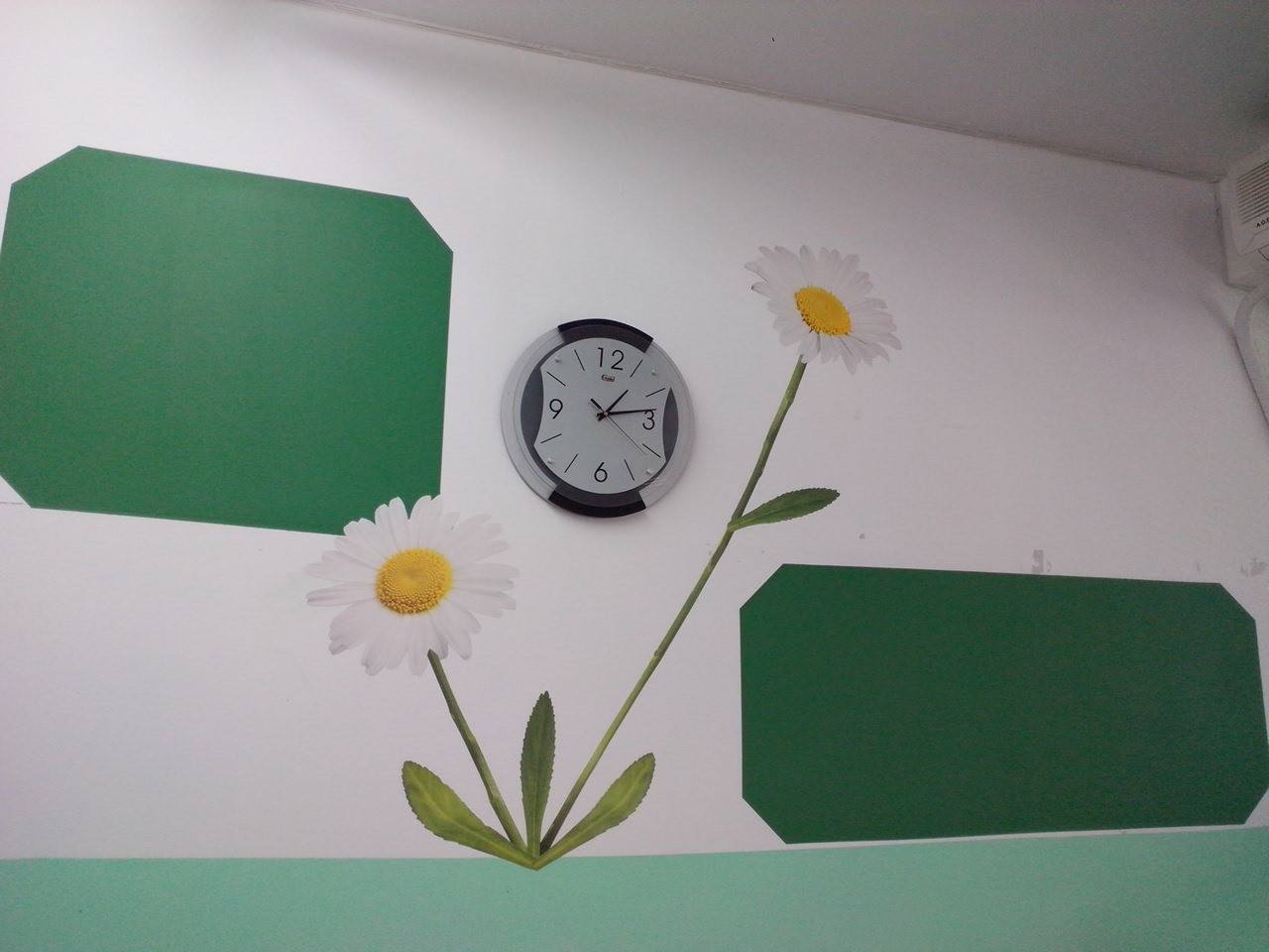 Στένσιλ και μαυροπίνακες στο Κοινωνικό Συσσίτιο